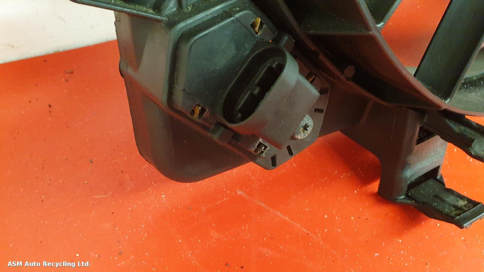 View Auto part Engine Cooling Motor Renault Kangoo 2016
