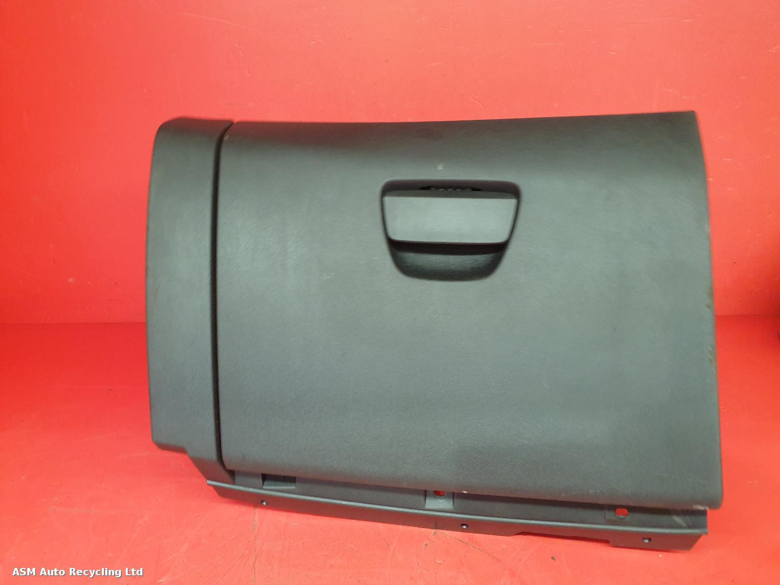View Auto part Glove Box Peugeot 2008 2017