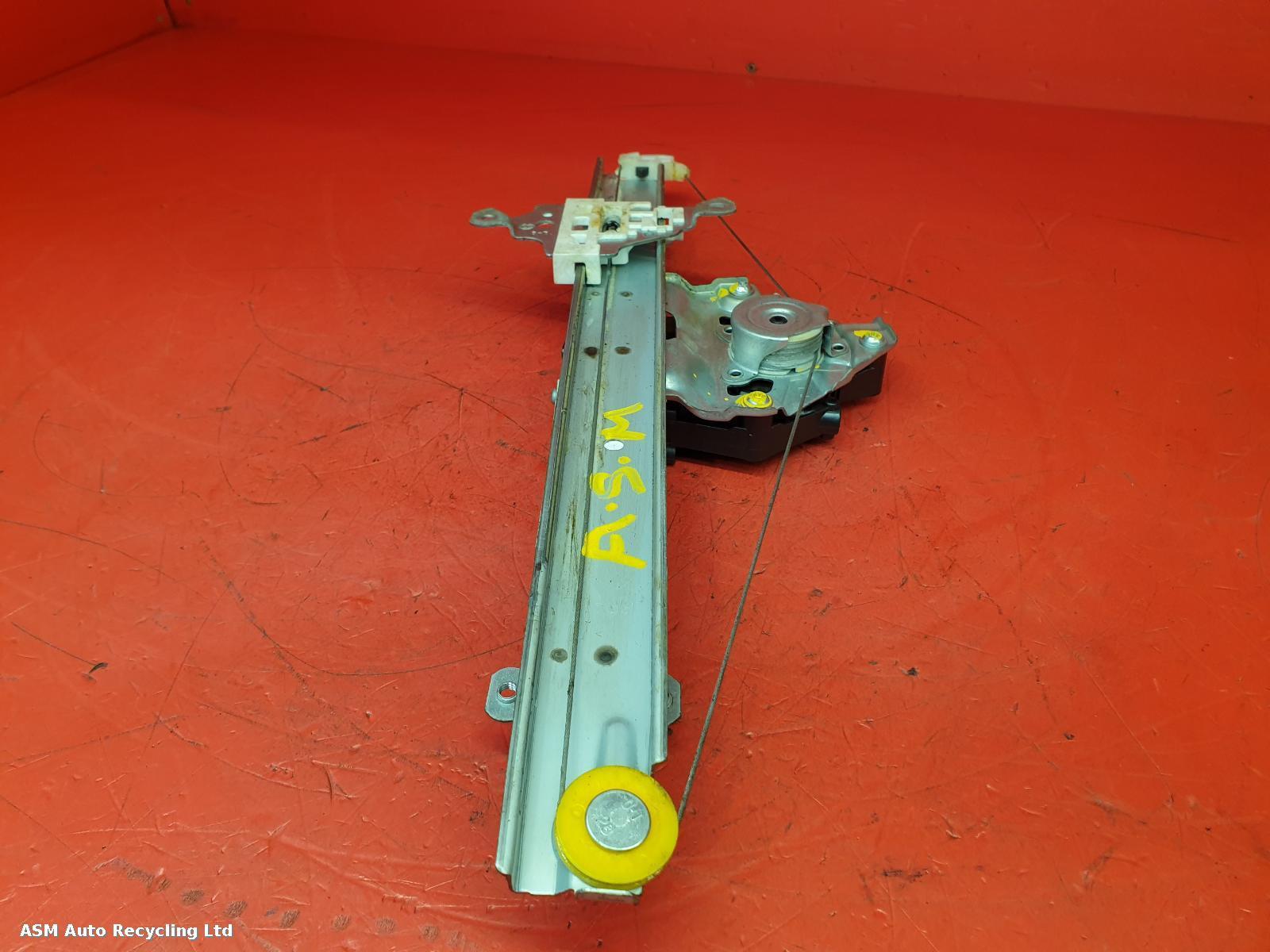 View Auto part LF Window Regulator Nissan Juke 2020