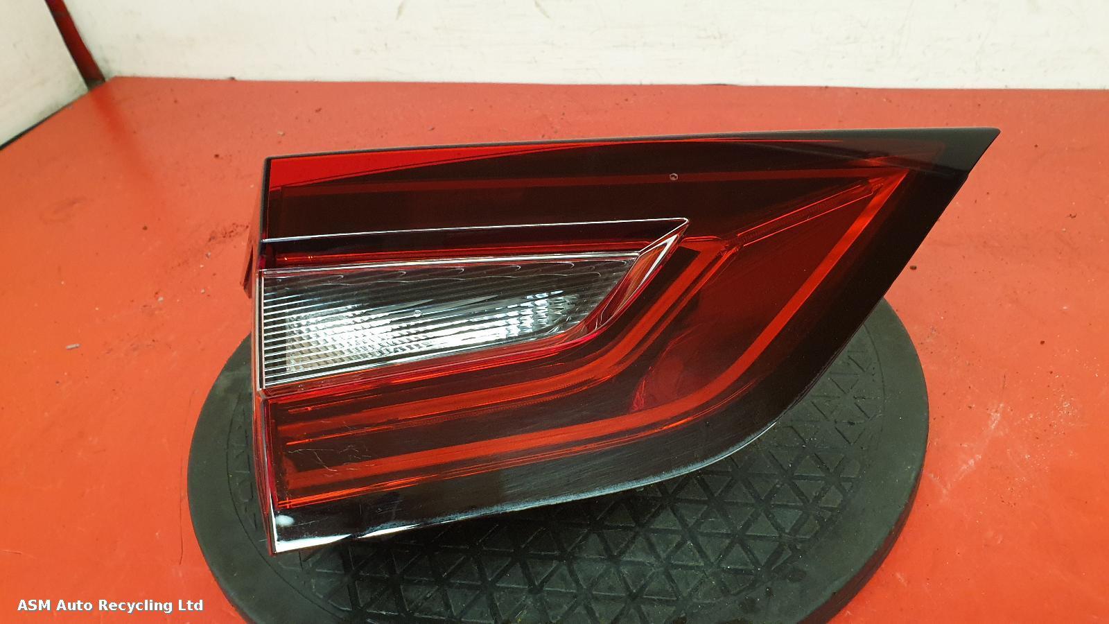 View Auto part L Taillight Nissan Juke 2020