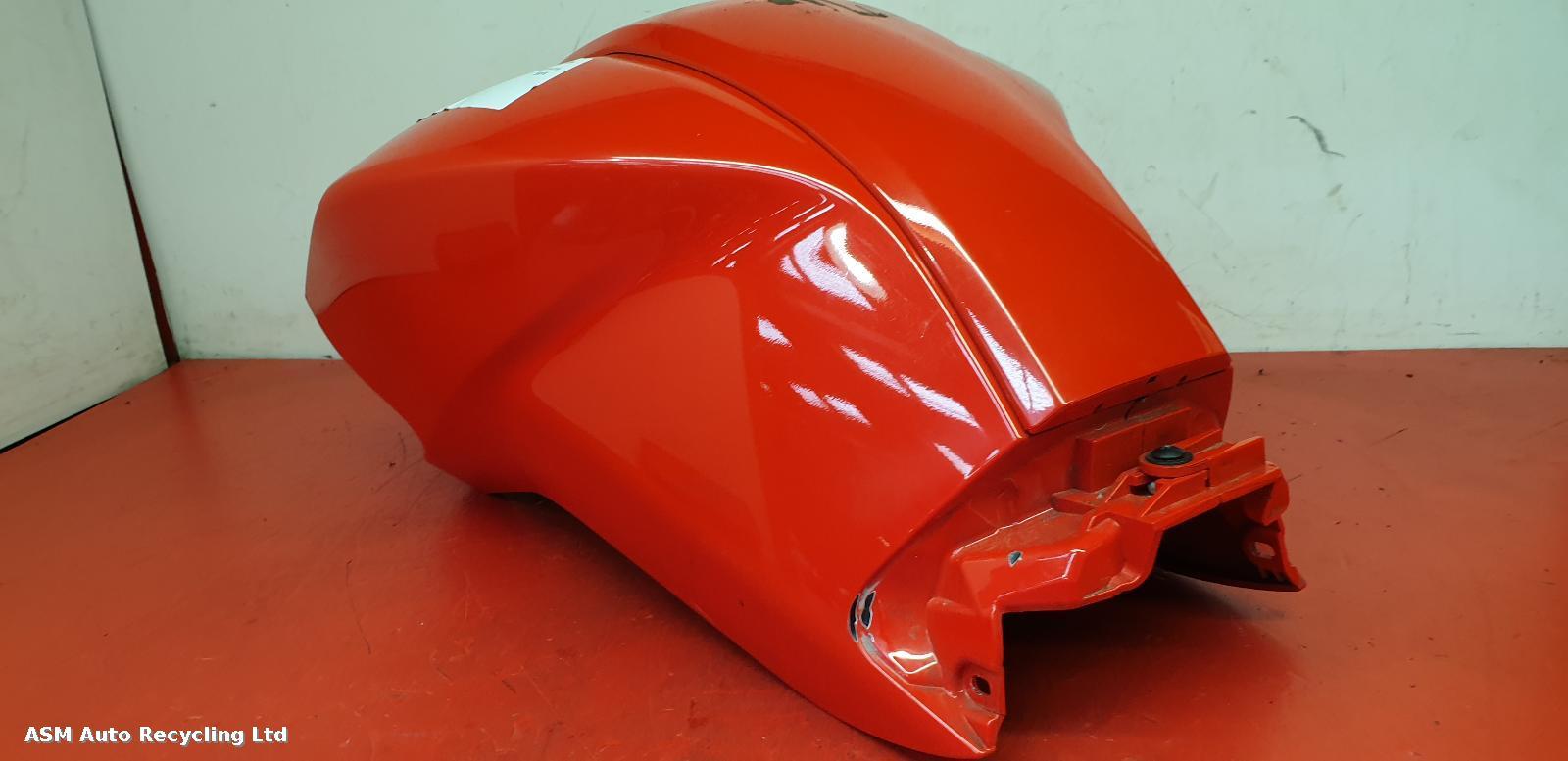 View Auto part Fuel Tank Yamaha Yzf R125 2015