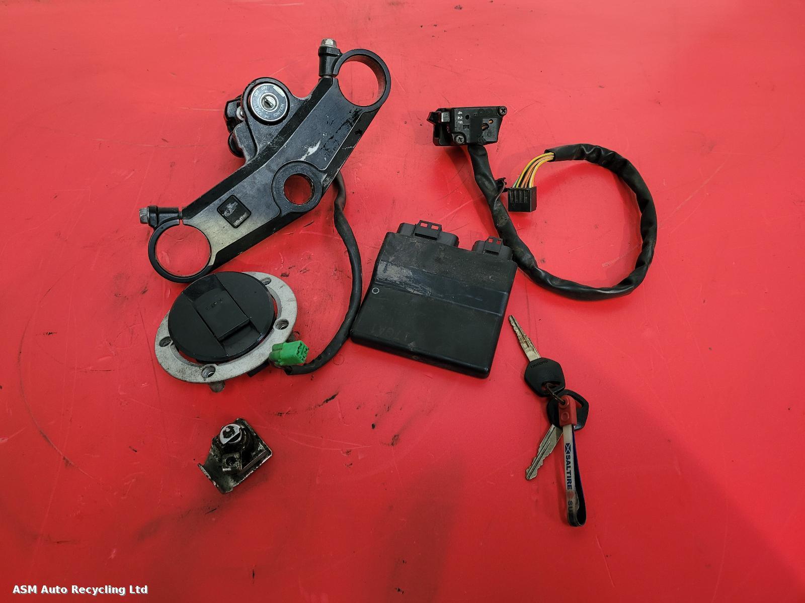 View Auto part Comp.Lock Set + Keys Suzuki Sv650 2010