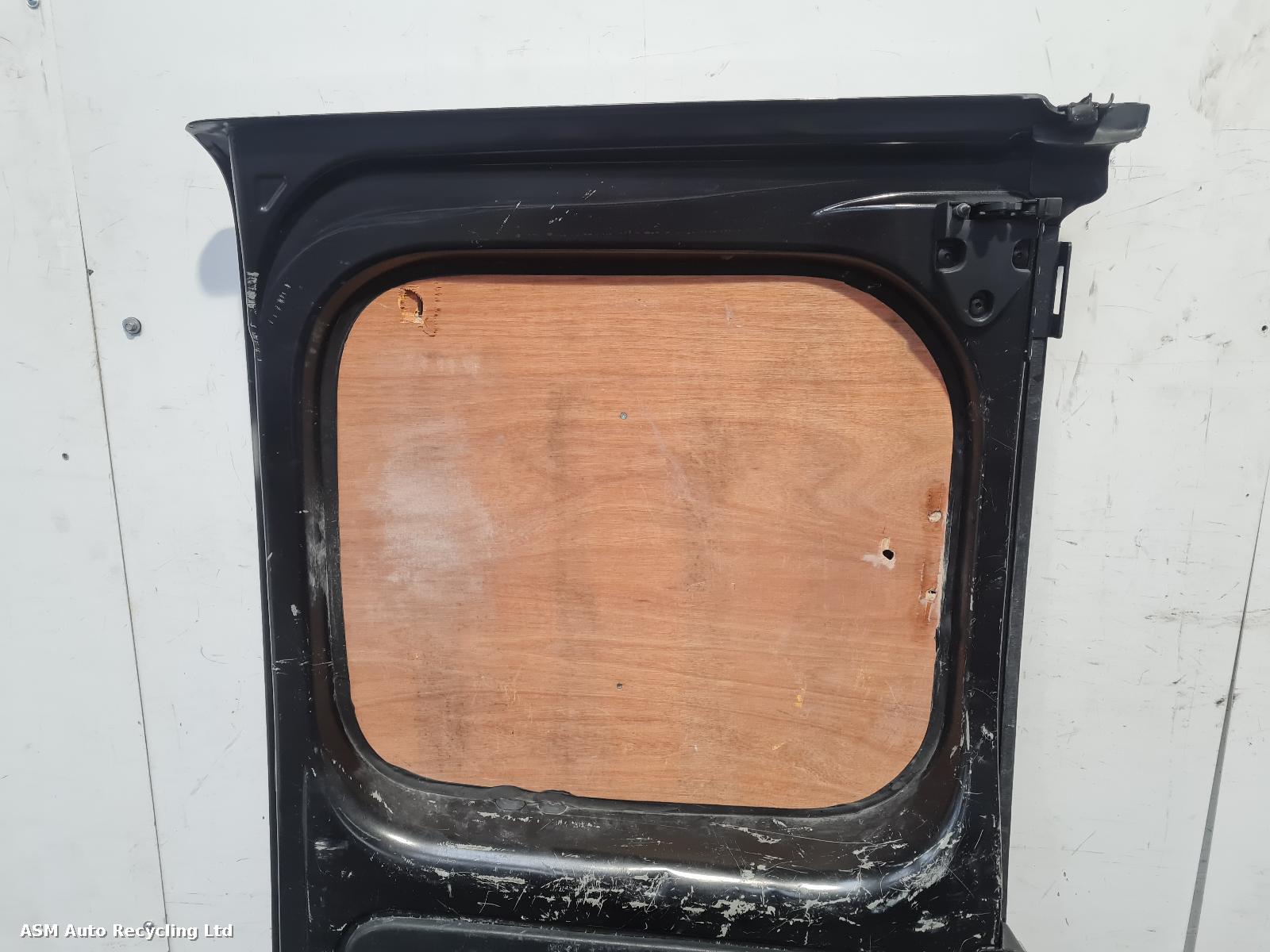 View Auto part R Rear Door Renault Trafic 2017