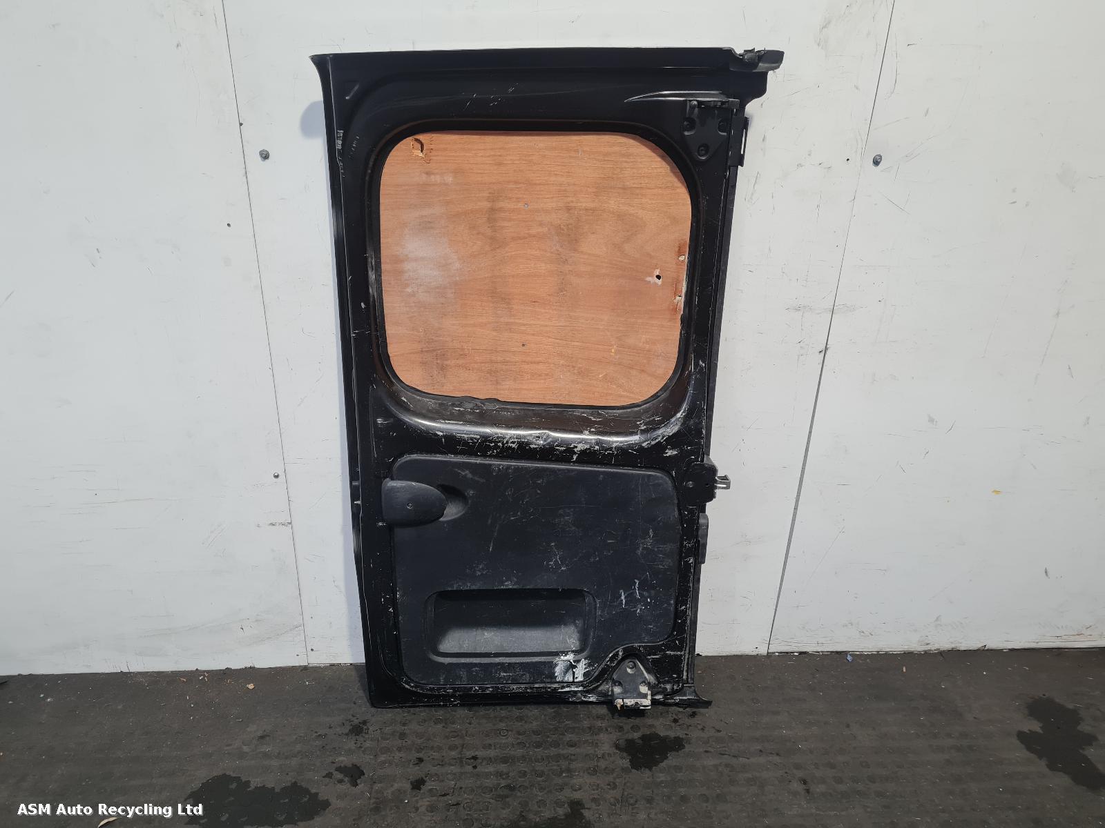 View Auto part R Rear Door Renault Trafic 2017