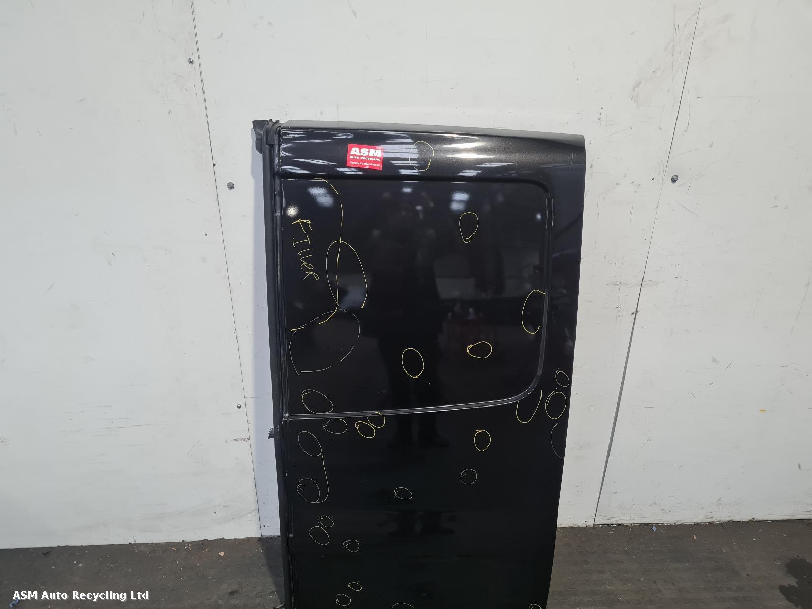 View Auto part R Rear Door Renault Trafic 2017