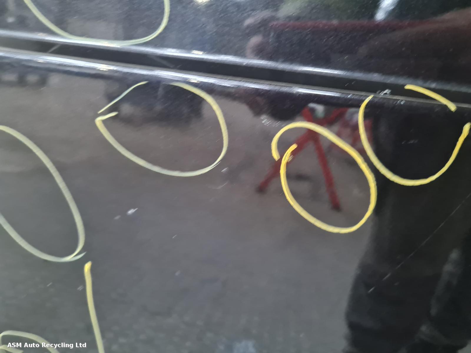 View Auto part R Rear Door Renault Trafic 2017