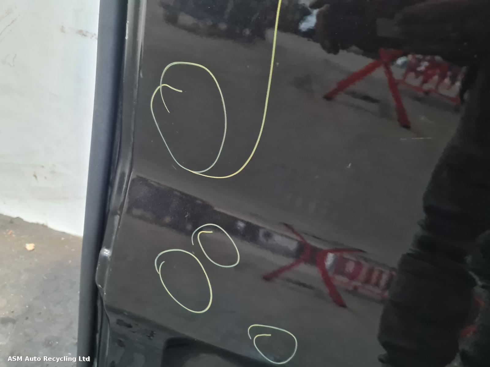 View Auto part R Rear Door Renault Trafic 2017