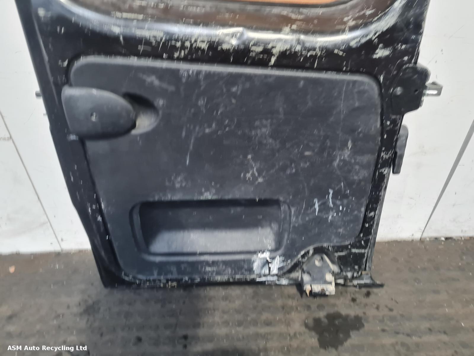 View Auto part R Rear Door Renault Trafic 2017