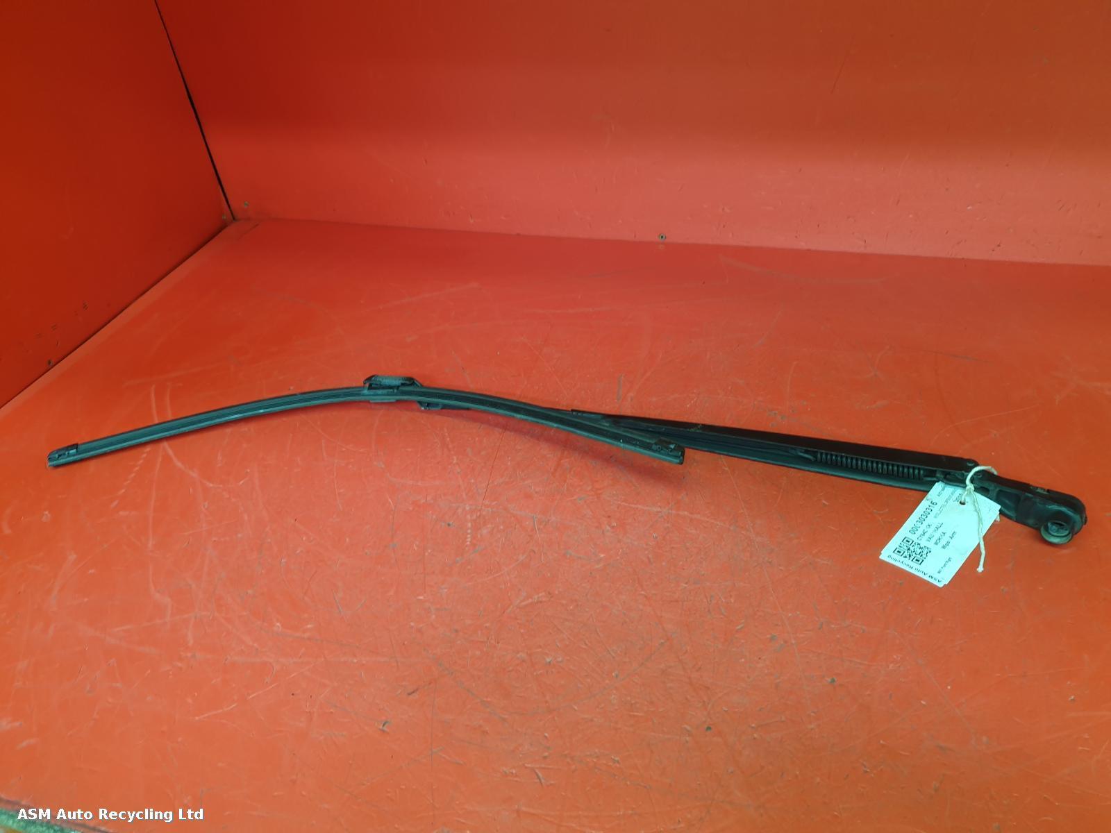 View Auto part Wiper Arm Vauxhall Mokka 2015