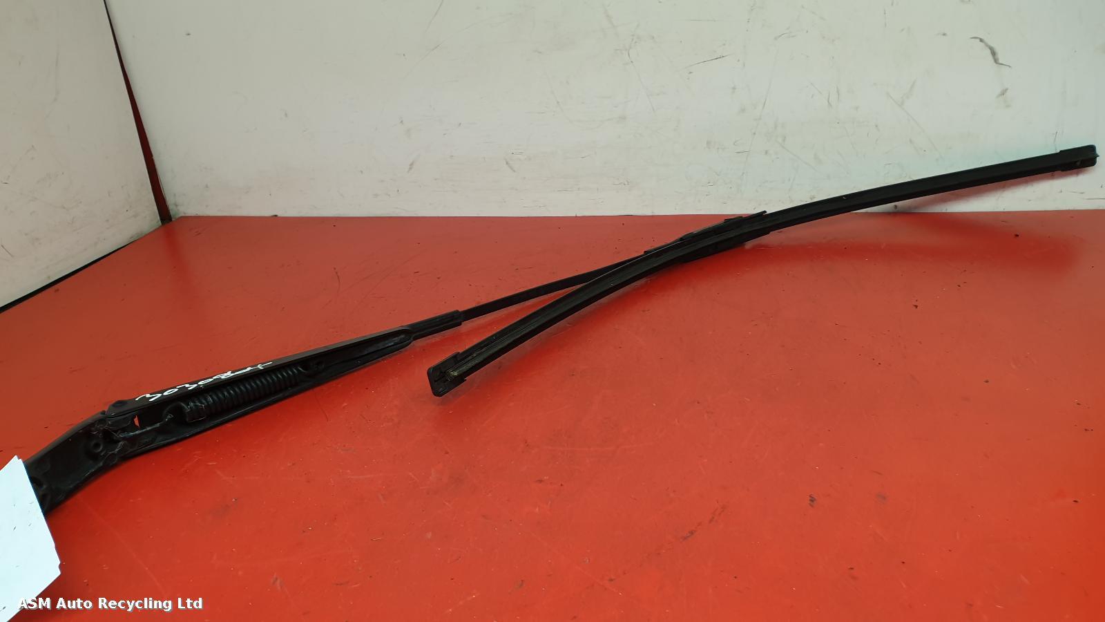 View Auto part Wiper Arm Vauxhall Zafira 2012