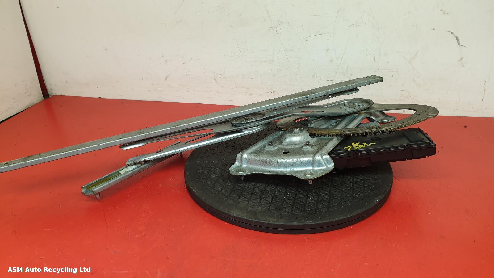View Auto part RF Window Regulator Renault Megane 2012