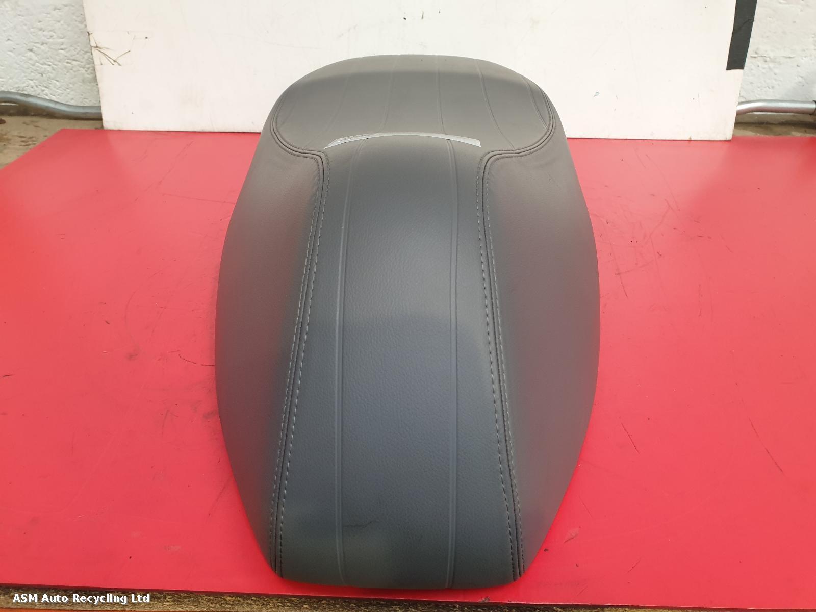 View Auto part Front Seat Piaggio Gts 300 Super 2023