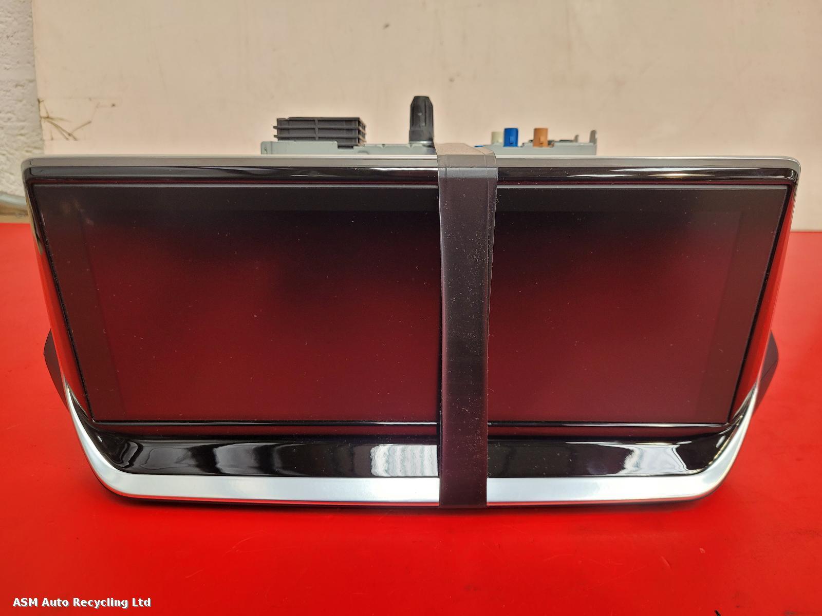 View Auto part Radio Display Peugeot 2008 2020