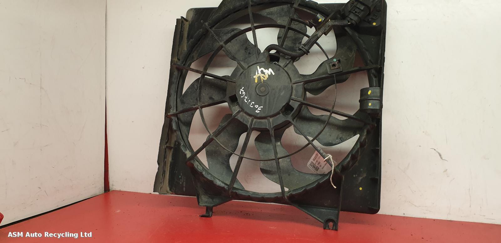 View Auto part Engine Cooling Motor Hyundai Ix35 2011