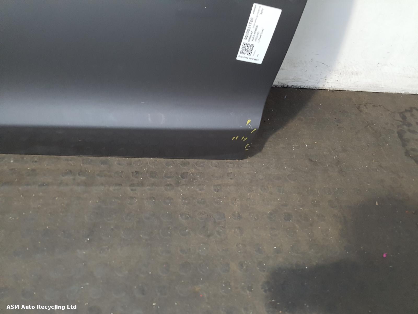 View Auto part L Front Door Alfa Romeo Stelvio 2019