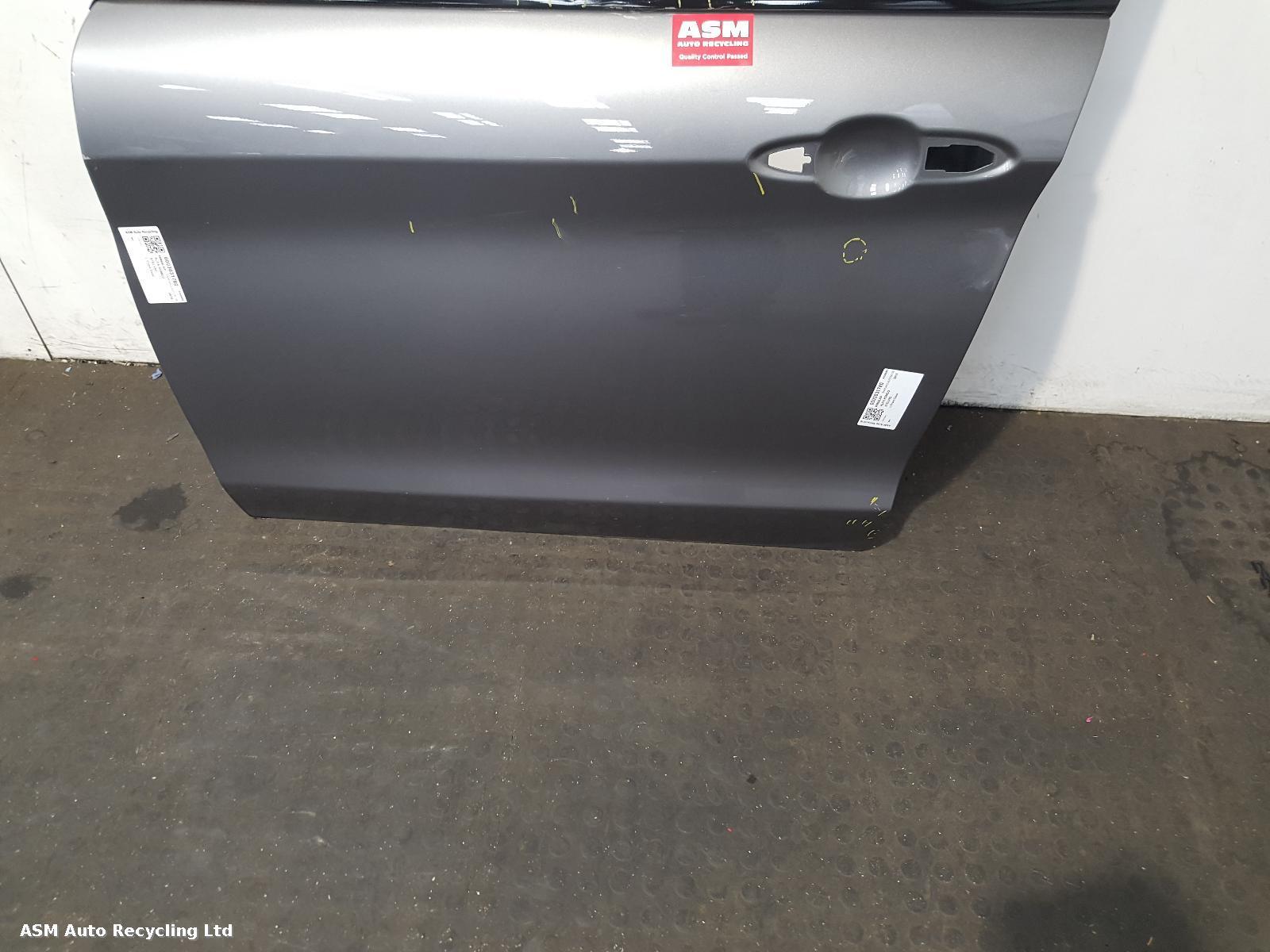 View Auto part L Front Door Alfa Romeo Stelvio 2019