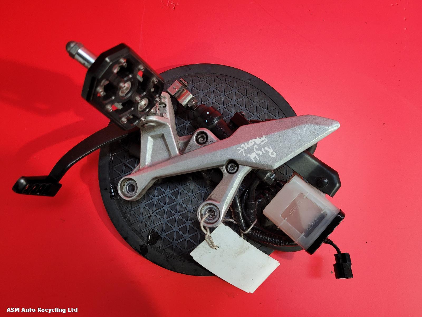 View Auto part Right Footrest Honda Cb500x 2020
