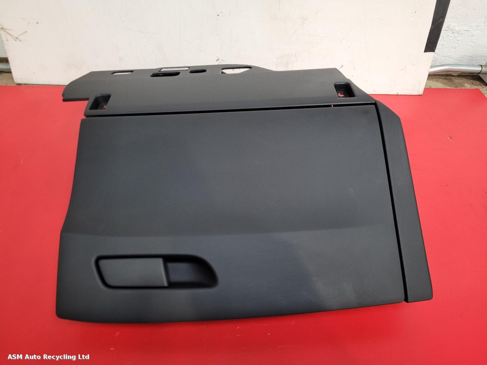 View Auto part Glove Box Audi A4 2021
