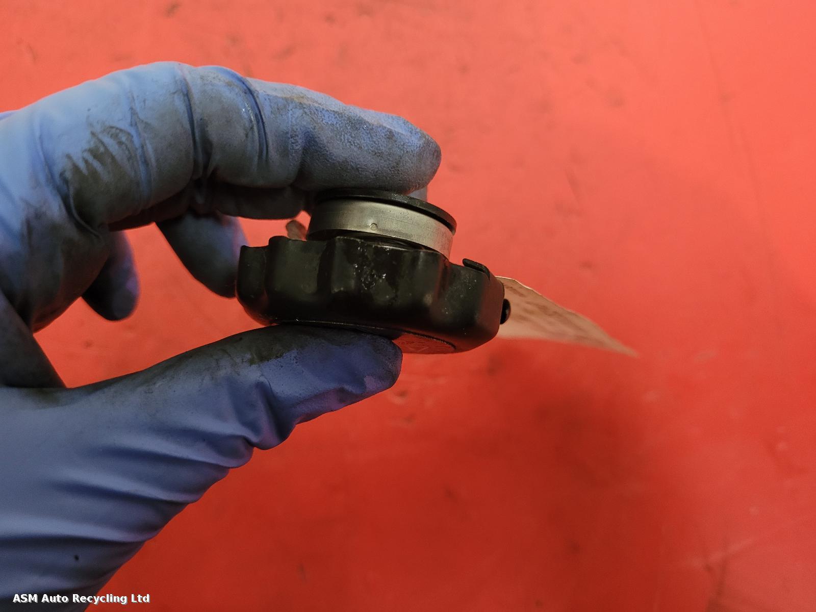 View Auto part Radiator Cap Triumph Street Triple R 2023