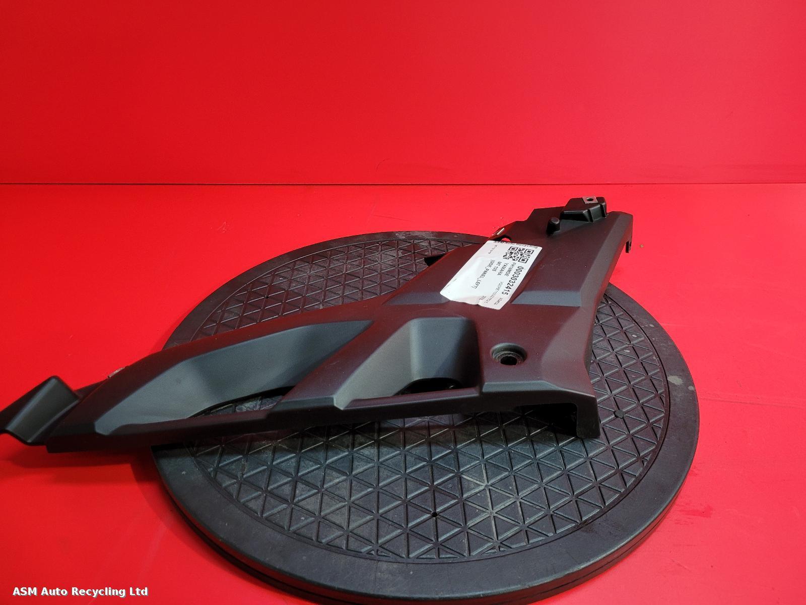 View Auto part Side Panel Left Yamaha Mt 125 2016