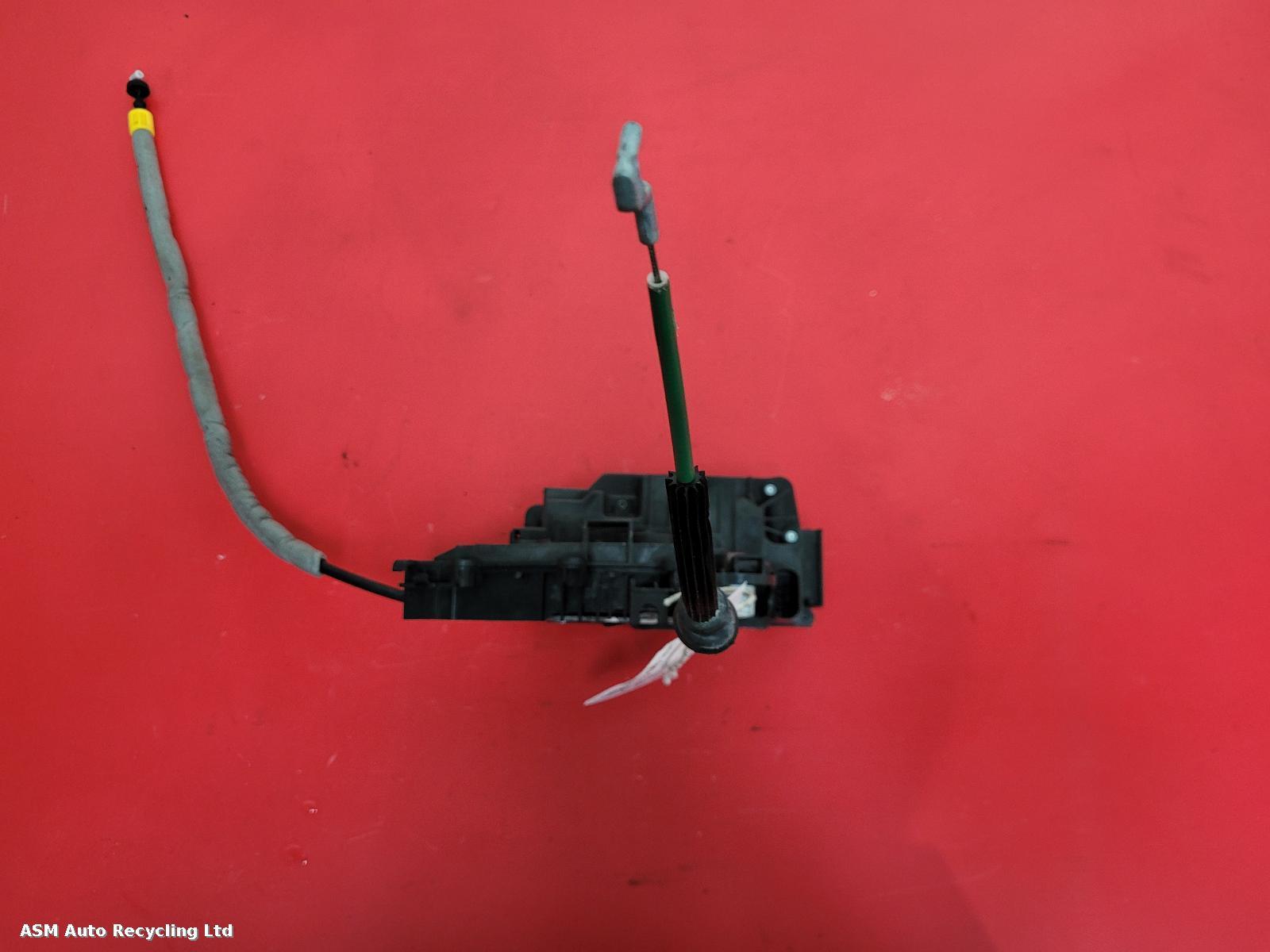 View Auto part Door Lock Assembly Mercedes C Class 2018