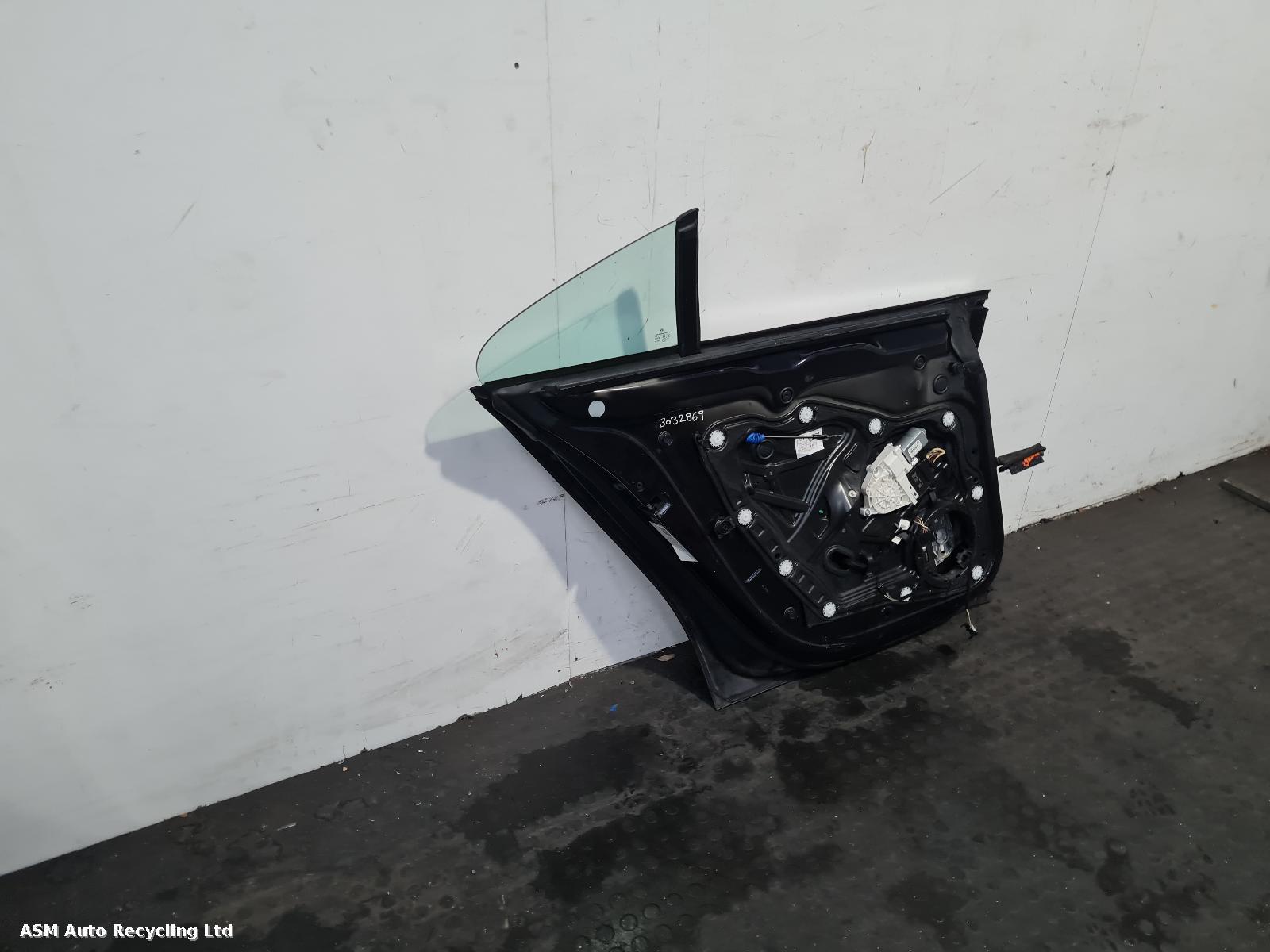 View Auto part L Rear Door Volkswagen Passat Cc 2010