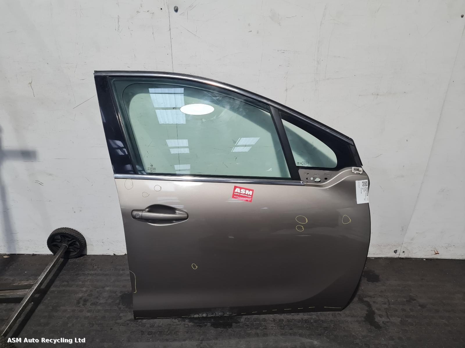 View Auto part R Front Door Peugeot 208 2012