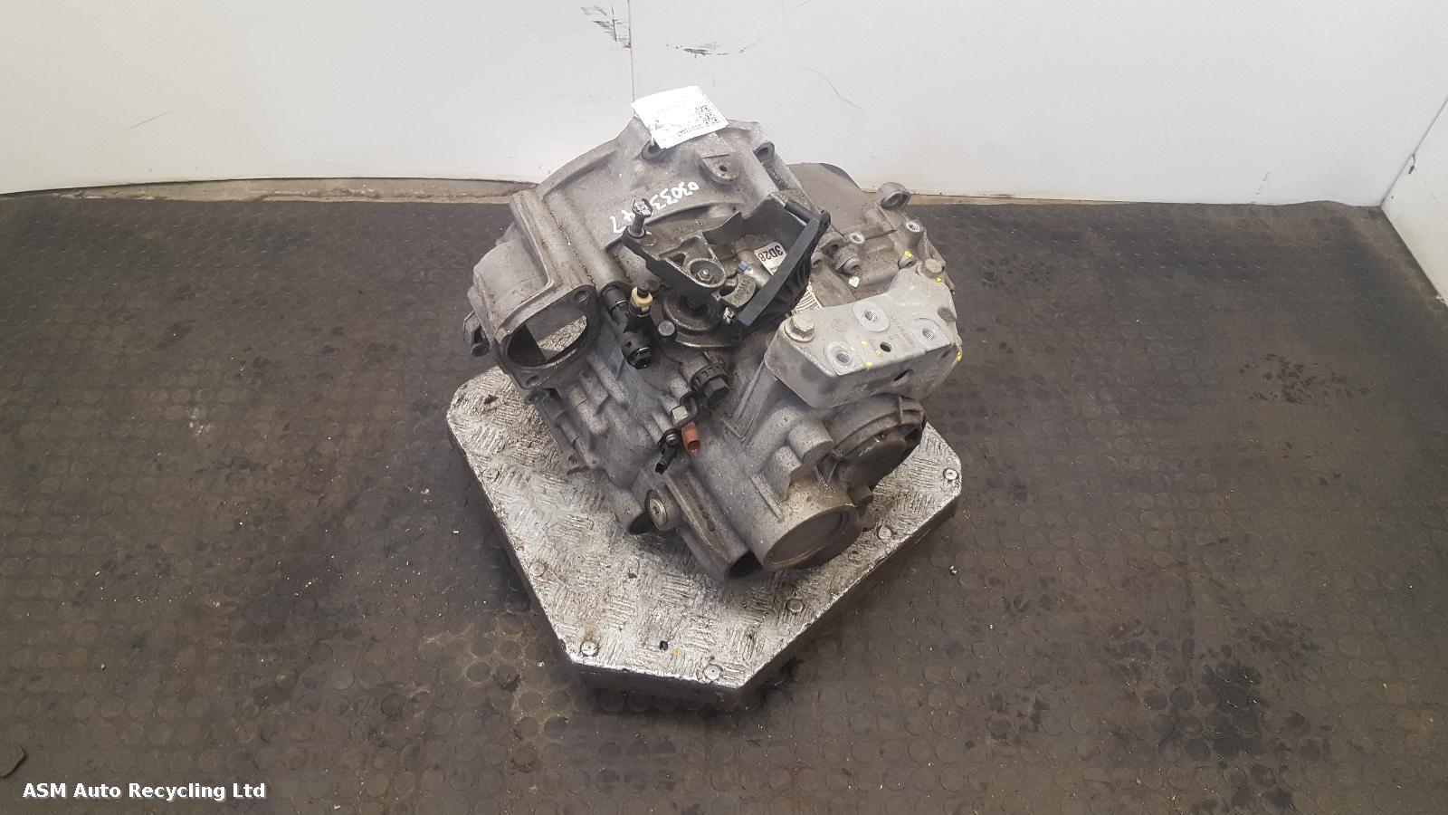 View Auto part Gearbox Audi A3 2017