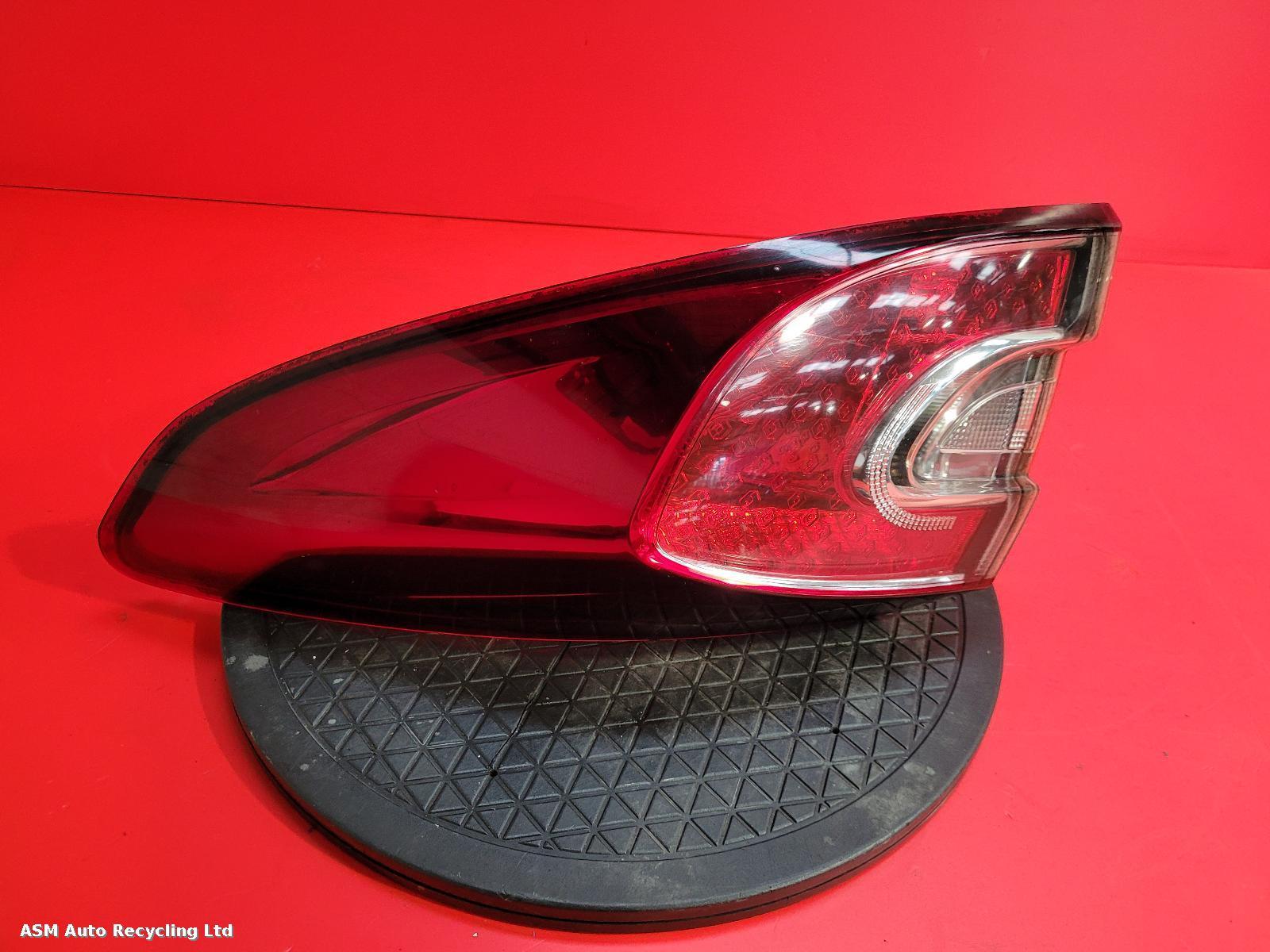 View Auto part R Taillight Renault Megane 2011