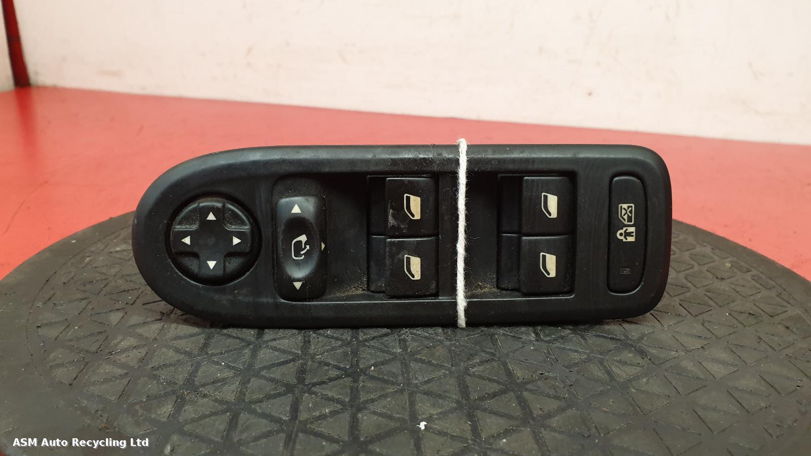 View Auto part Elect. Window Switch Peugeot 508 2012
