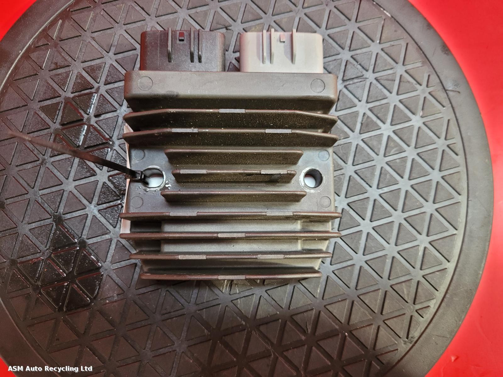 View Auto part Regulator/Rectifier Yamaha Tenere 700 World Raid 2022