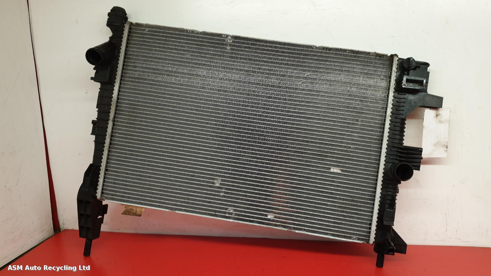 View Auto part Radiator Ford Focus 2015