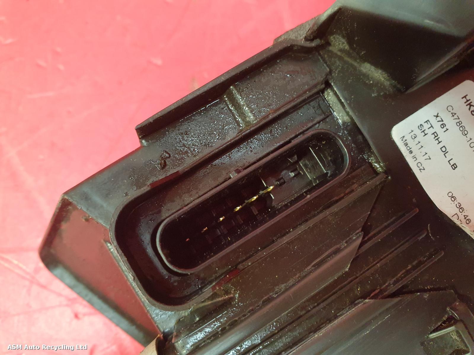 View Auto part Door Lock Assembly Jaguar F-pace 2018