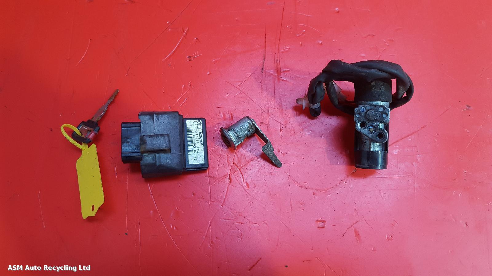 View Auto part Comp.Lock Set + Keys Honda Cbf125 2013