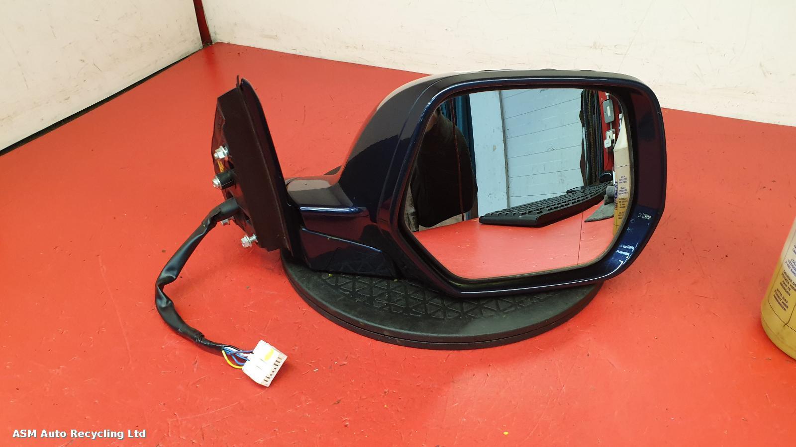 View Auto part R Door Mirror Honda Crv 2008