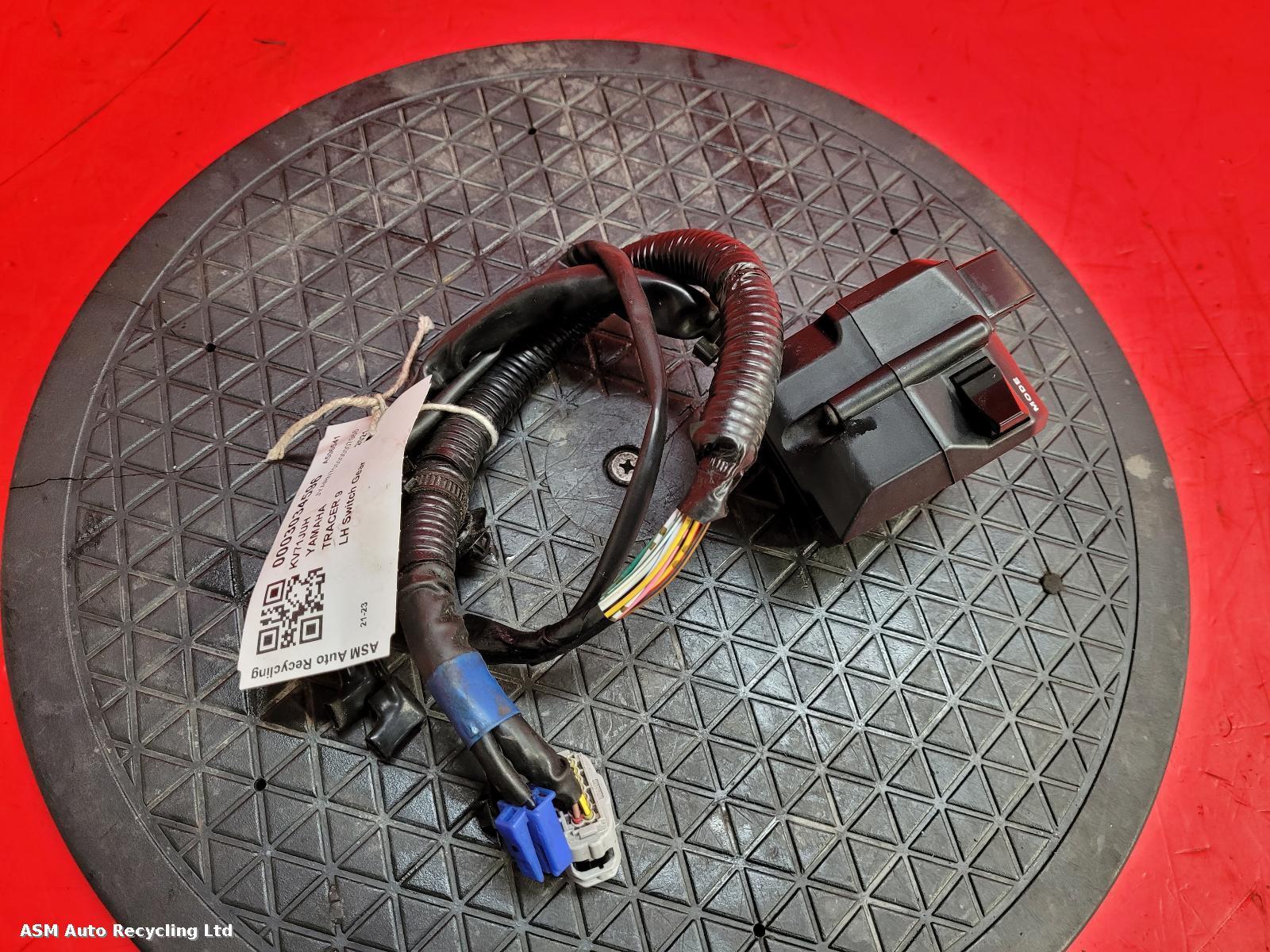 View Auto part LH Switch Gear Yamaha Tracer 9 2021
