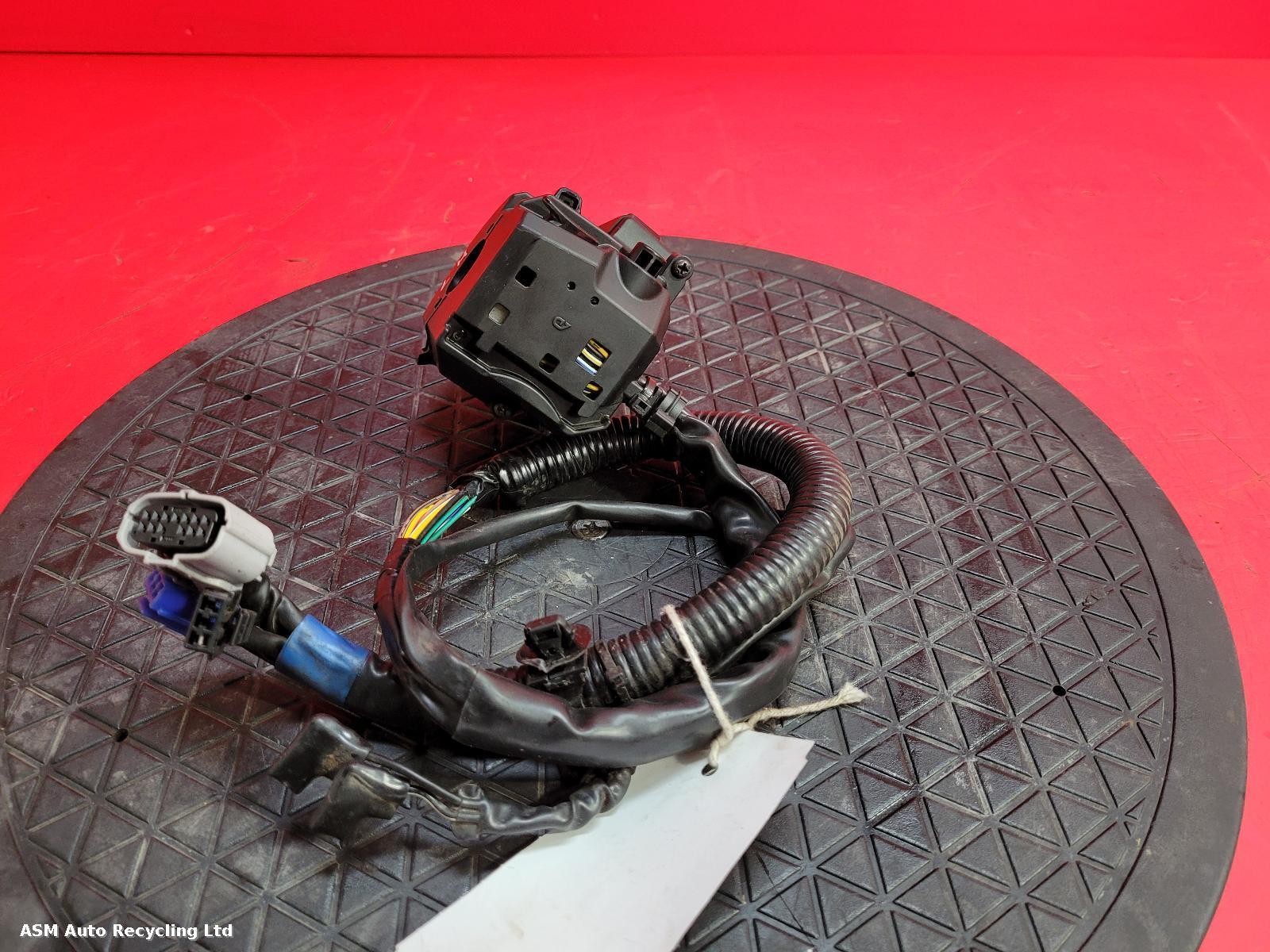 View Auto part LH Switch Gear Yamaha Tracer 9 2021