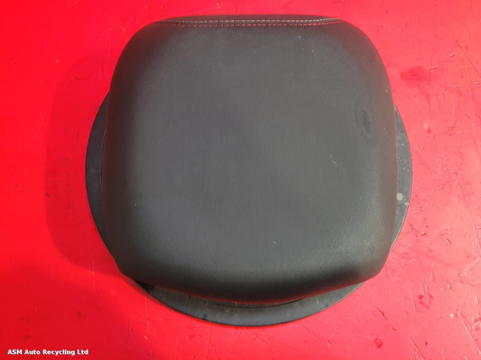 View Auto part 2nd Seat (Rear Seat) Yamaha Tracer 9 2021
