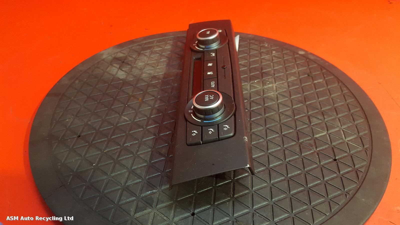 View Auto part Heater/AC Controller Bmw 3 Series 2013