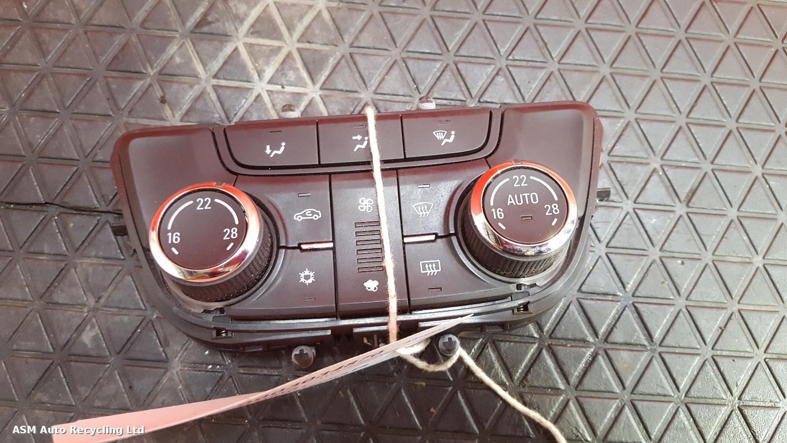 View Auto part Heater/AC Controller Vauxhall Mokka 2014