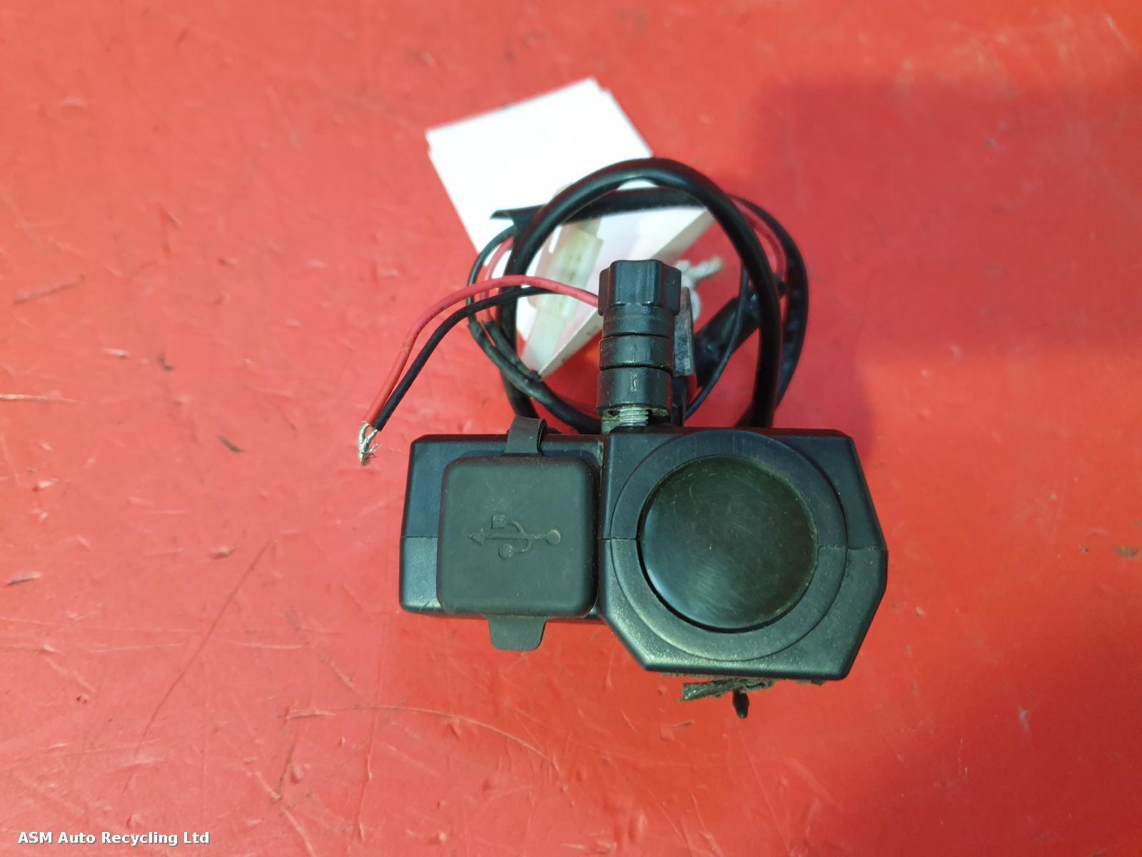 View Auto part Usb Port Honda Crf 2017