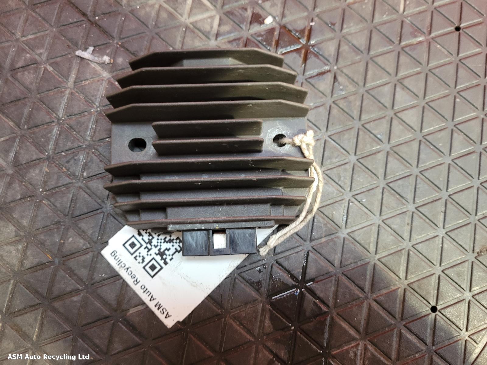 View Auto part Regulator/Rectifier Yamaha Fz6 600 Fazer 2016