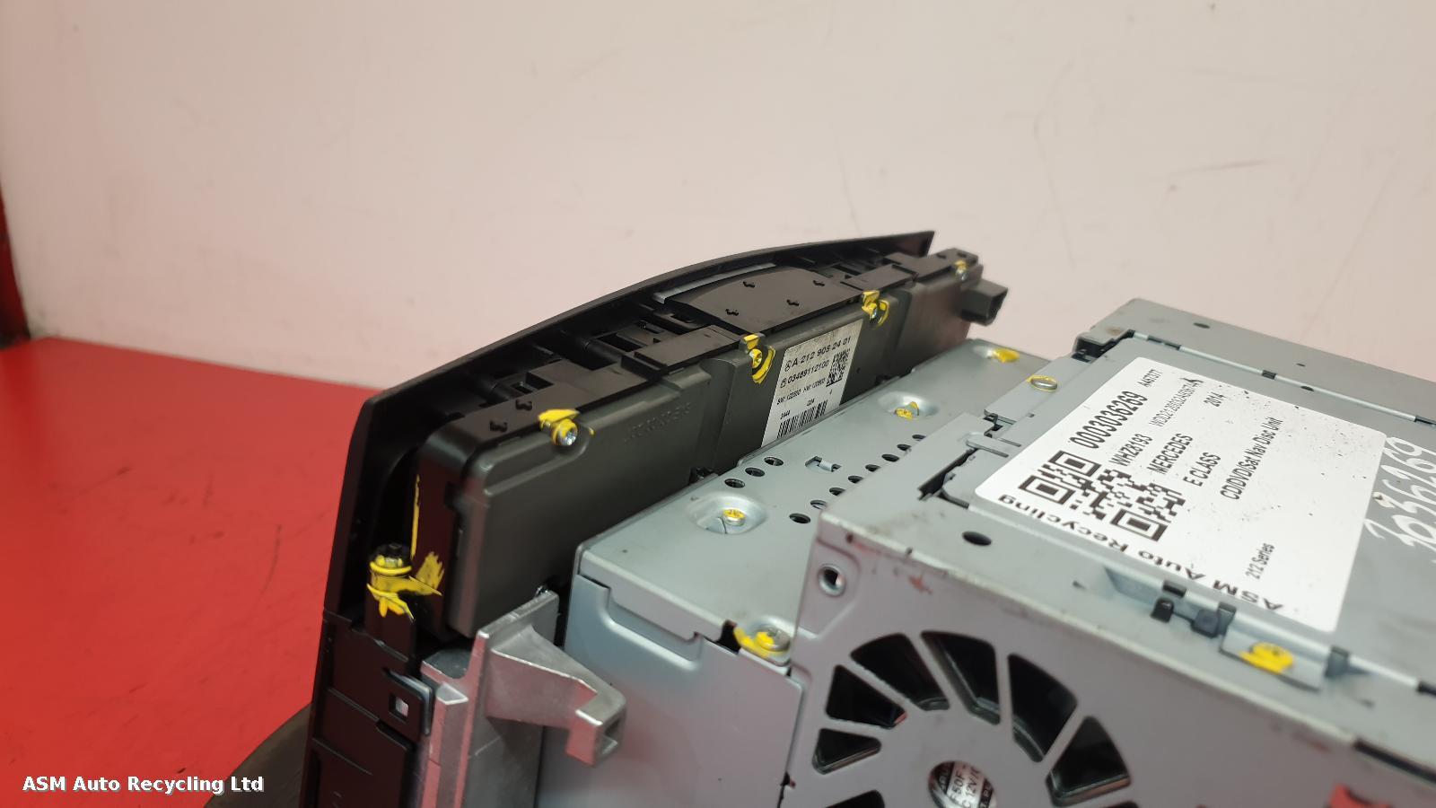 View Auto part CD Changer Mercedes E Class 2014