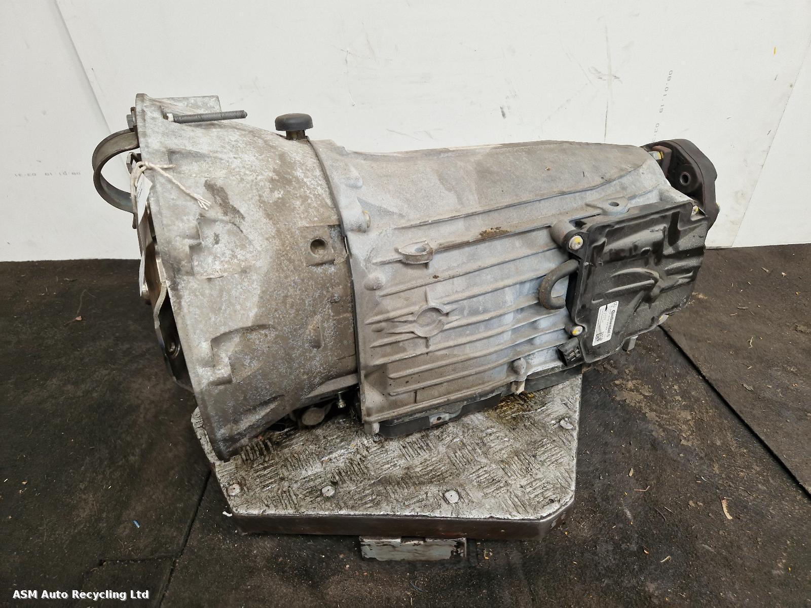 View Auto part Gearbox Mercedes E Class 2014