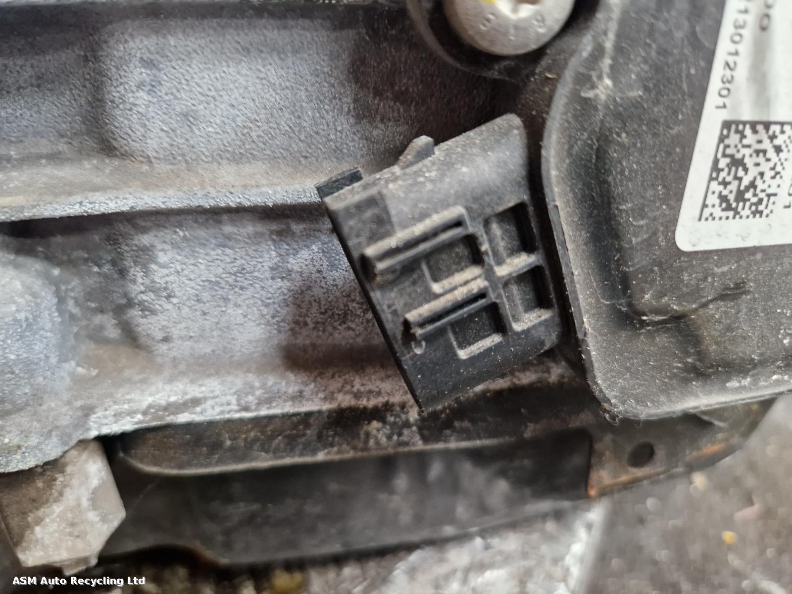 View Auto part Gearbox Mercedes E Class 2014
