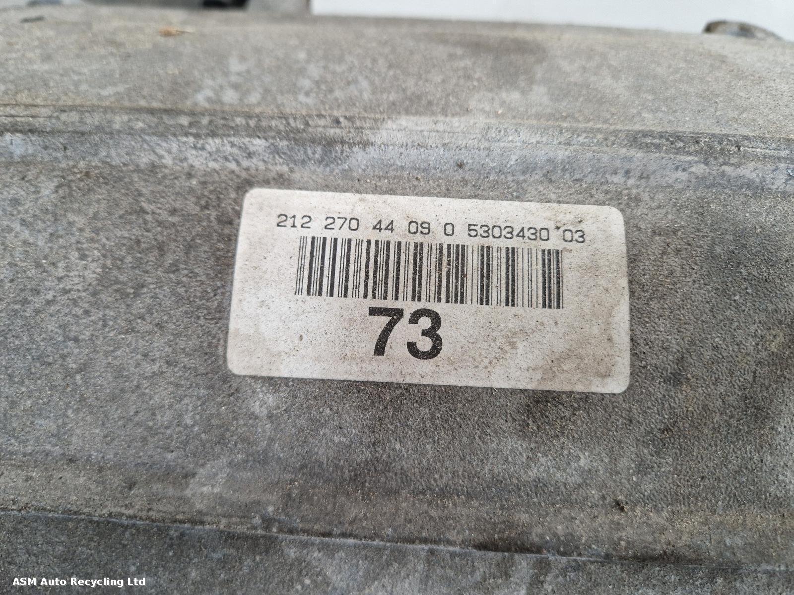 View Auto part Gearbox Mercedes E Class 2014