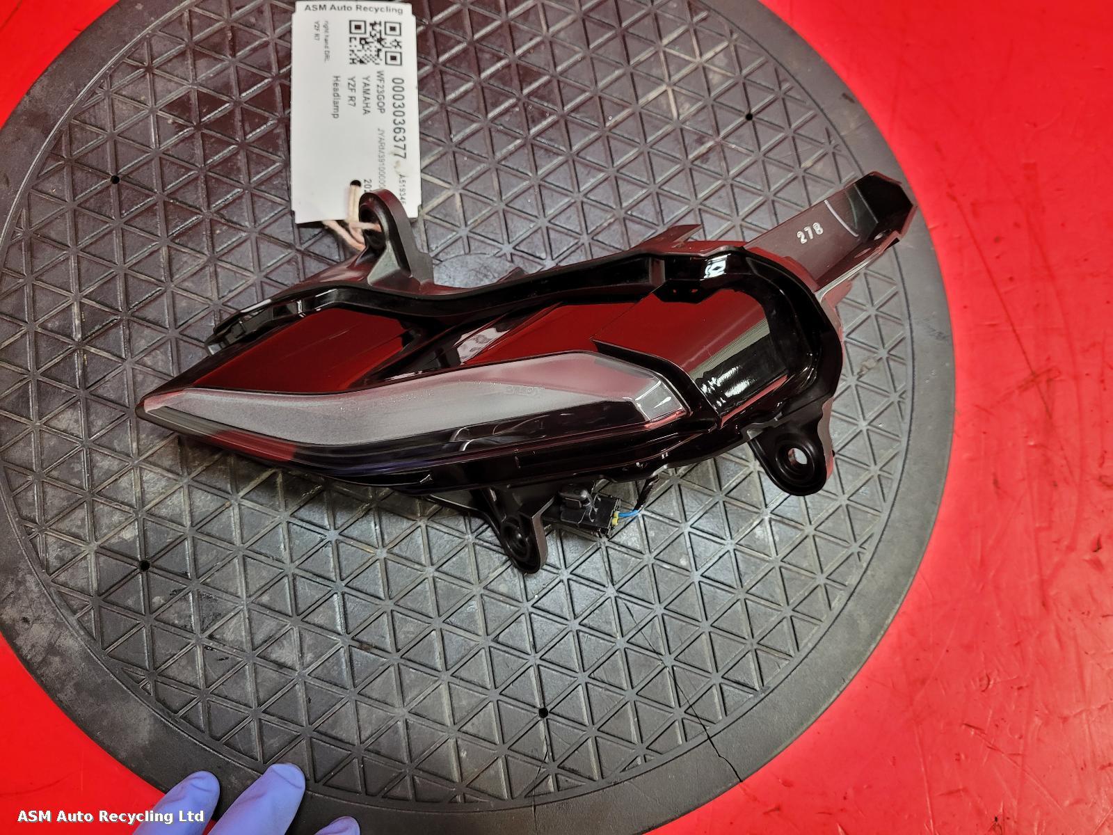 View Auto part Headlamp Yamaha Yzf R7 2023