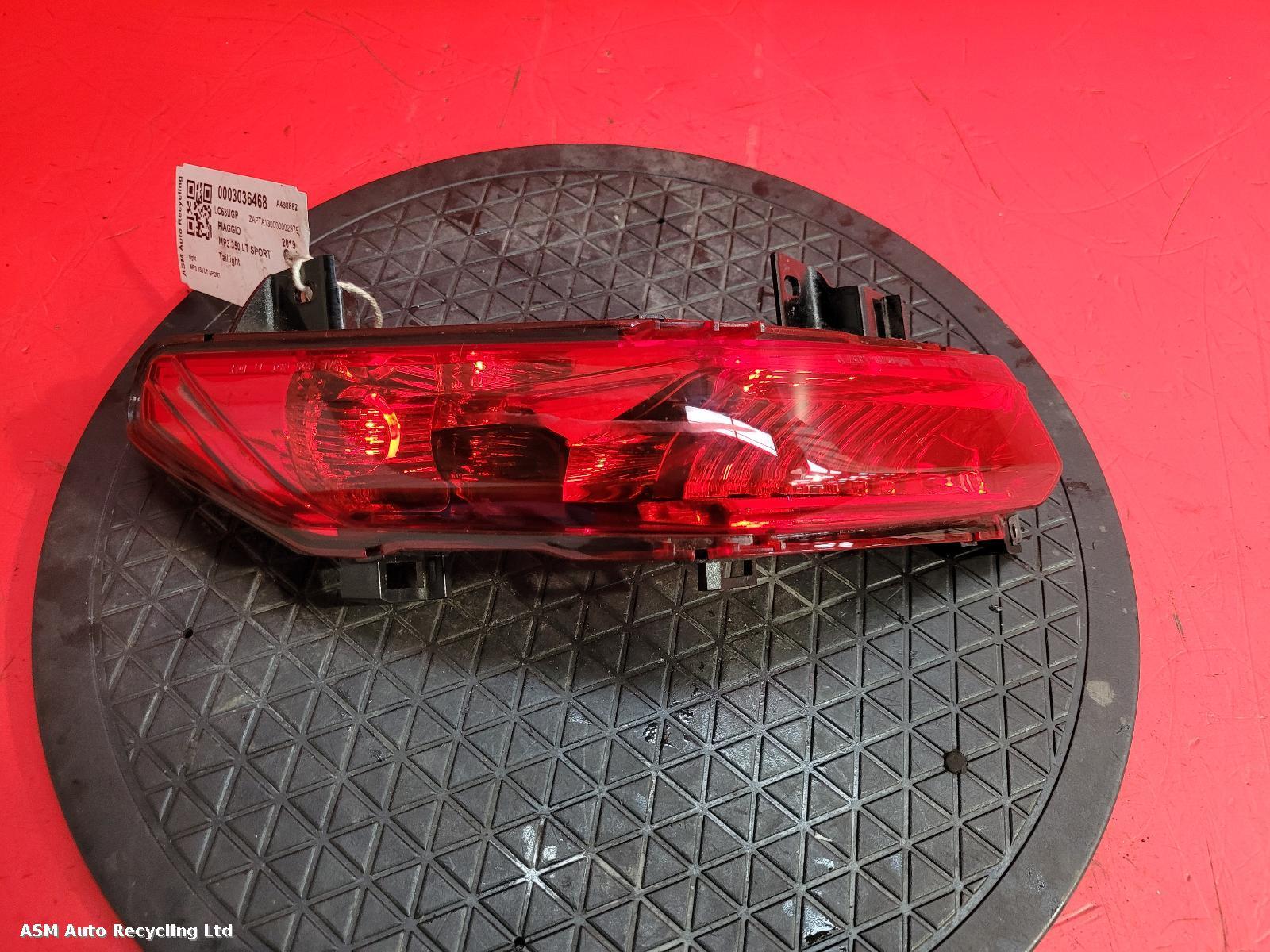 View Auto part Taillight Piaggio Mp3 350 Lt Sport 2019
