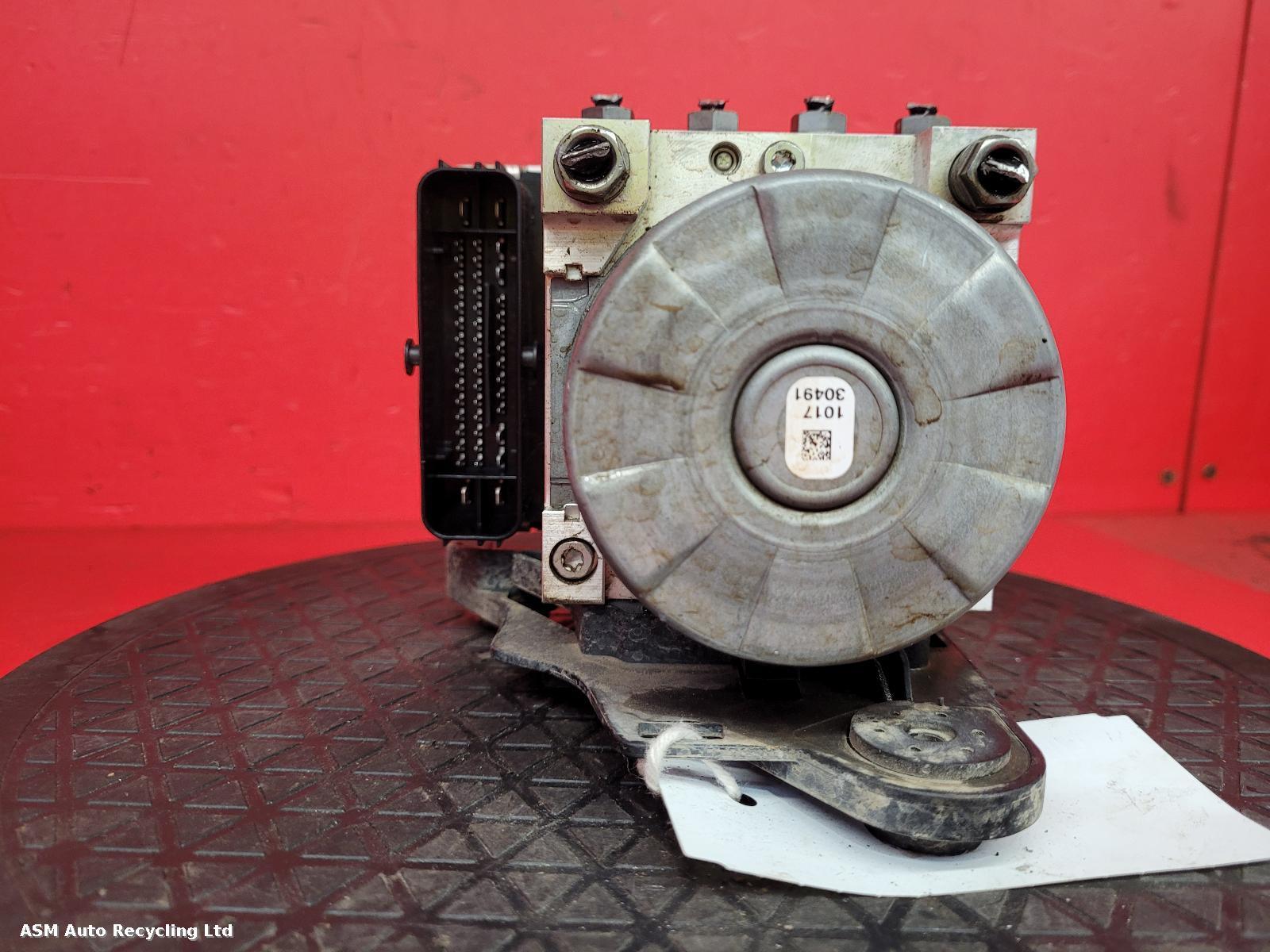 View Auto part ABS Pump/Modulator Volkswagen Golf 2020