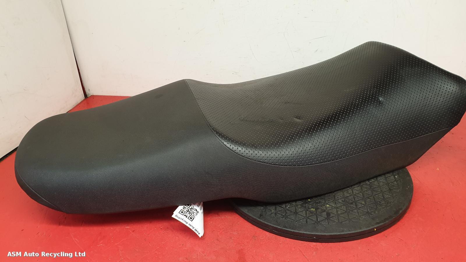 View Auto part Front Seat Suzuki Gsf 1200 S Bandit 2003
